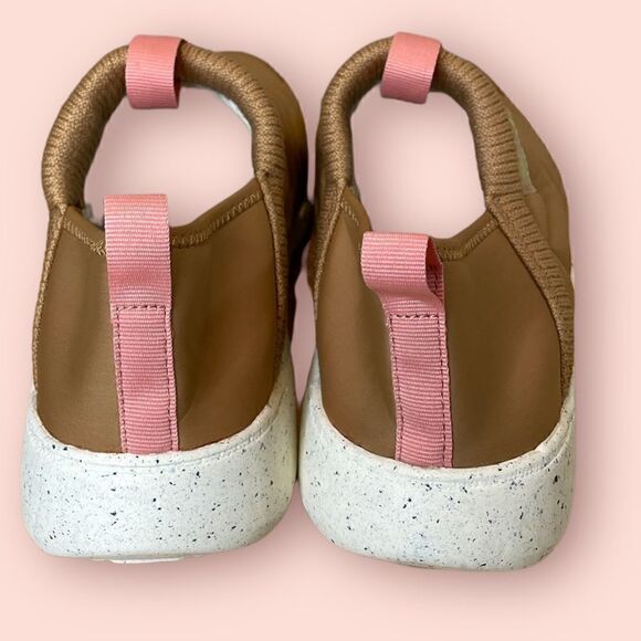 Dr. Scholl’s Home & Out Slip-On Sneaker - Picture 4 of 11